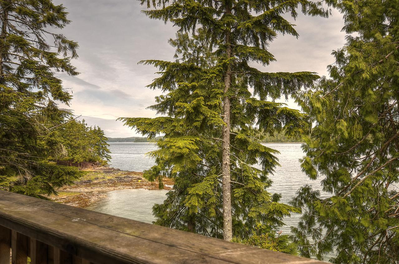Waters Edge Shoreside Suites Ucluelet Eksteriør billede