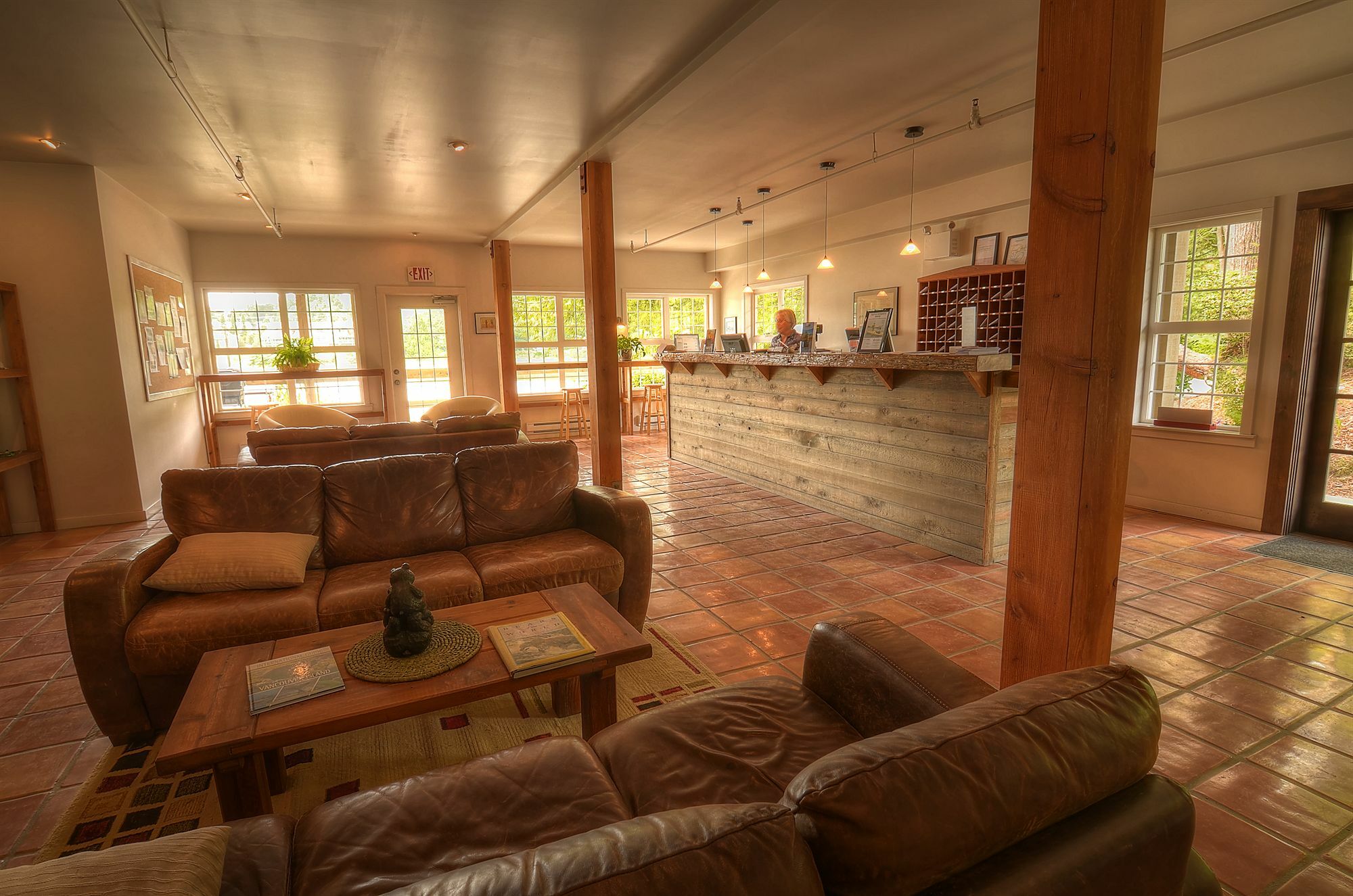 Waters Edge Shoreside Suites Ucluelet Eksteriør billede
